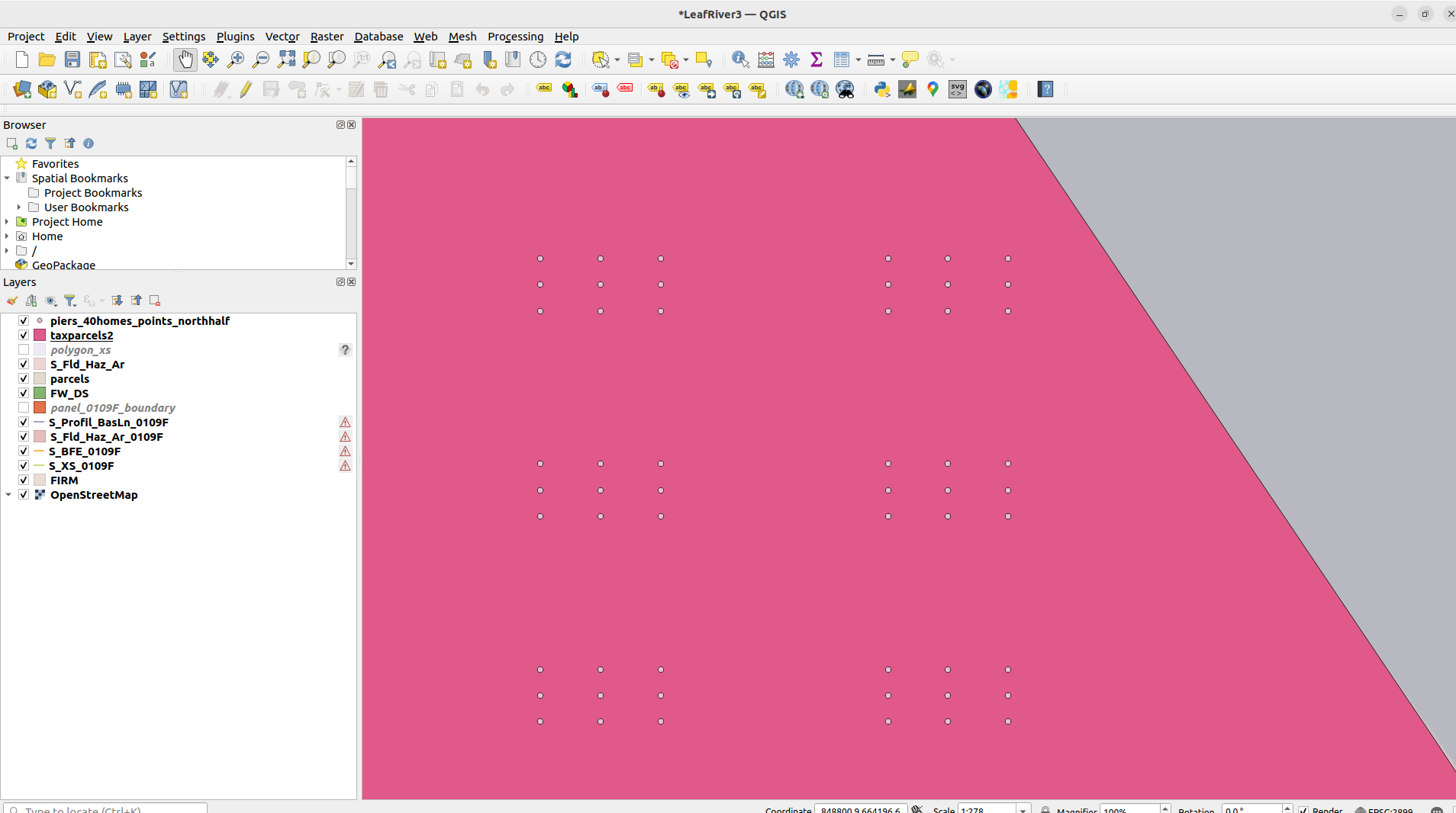 Slender pier close-up